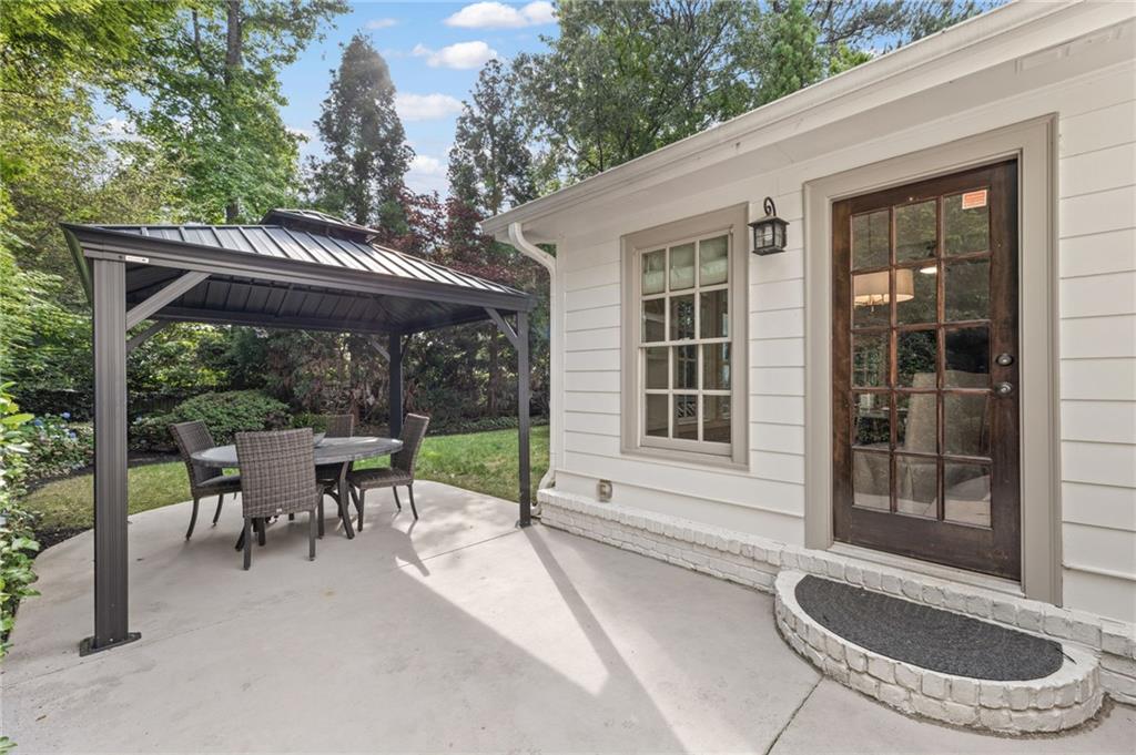 1042 Trailridge Place