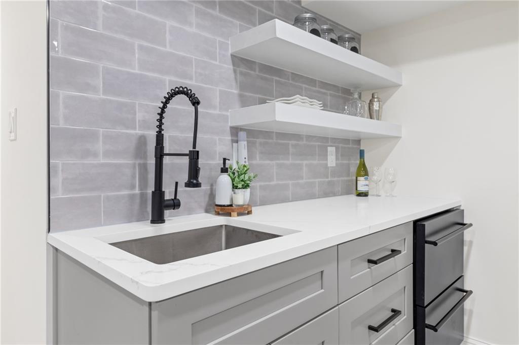 1042 Trailridge Place