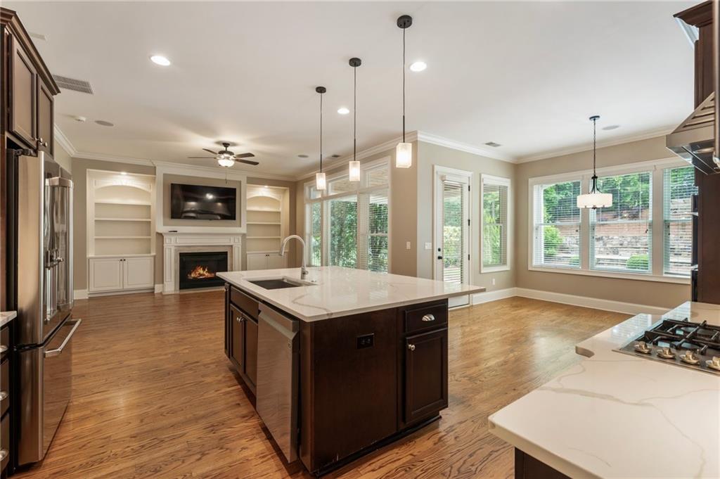 2165 Mcfarlin Lane