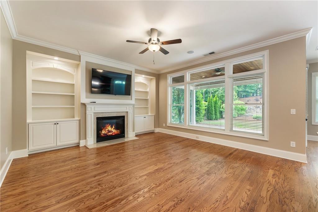 2165 Mcfarlin Lane