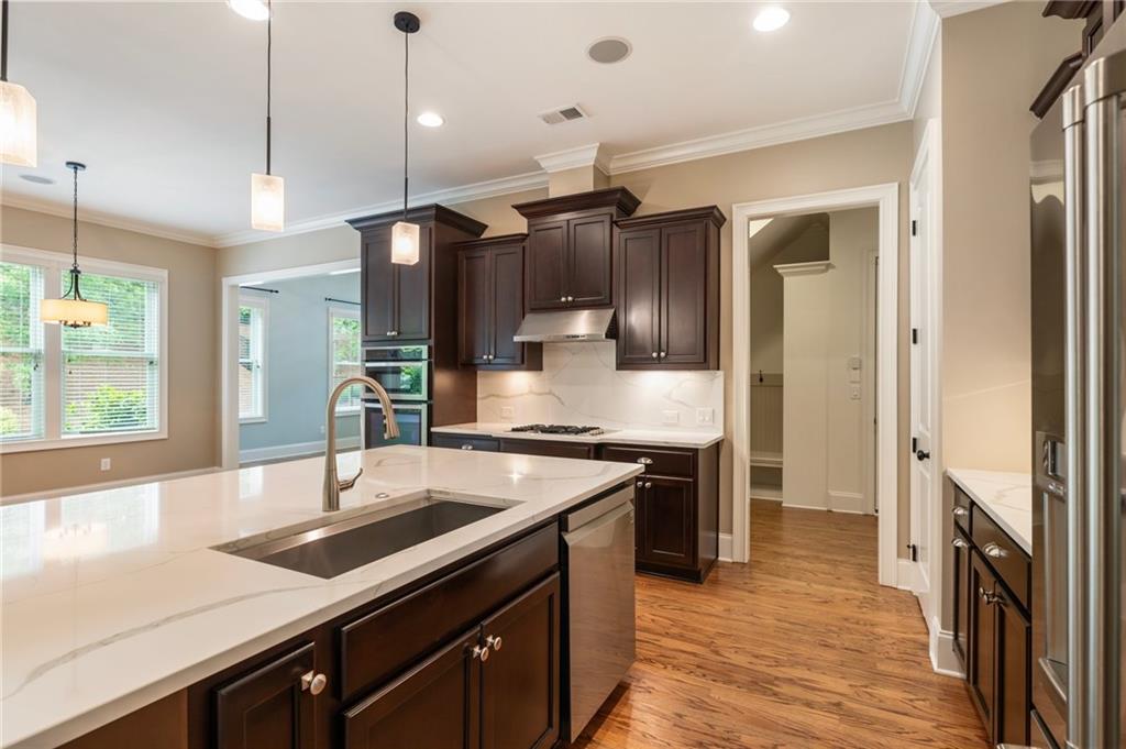 2165 Mcfarlin Lane