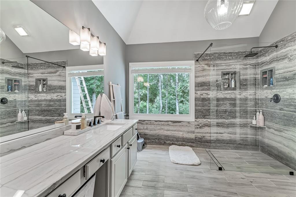 4045 Bridle Ridge Drive