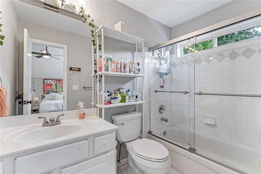 4045 Bridle Ridge Drive