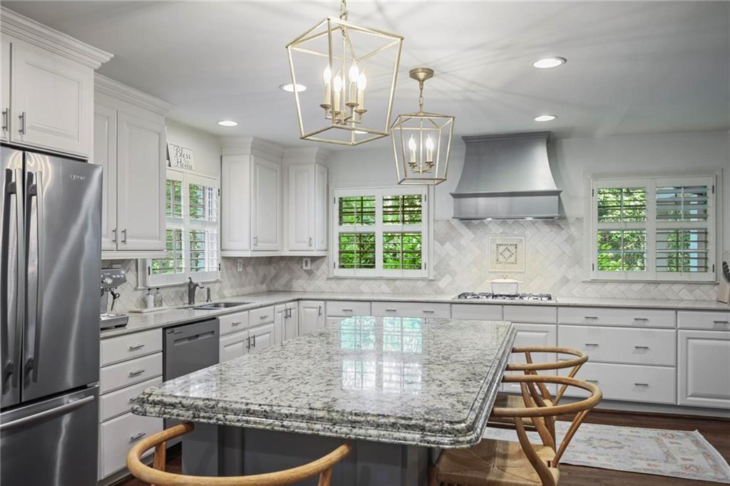 3251 Pinestream Road NW