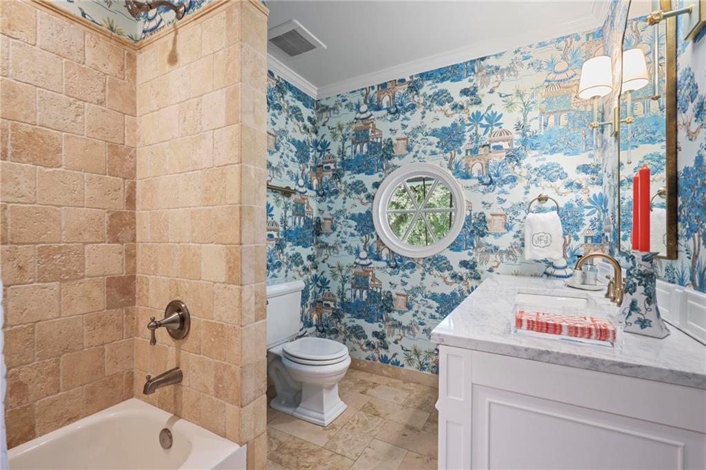 3251 Pinestream Road NW