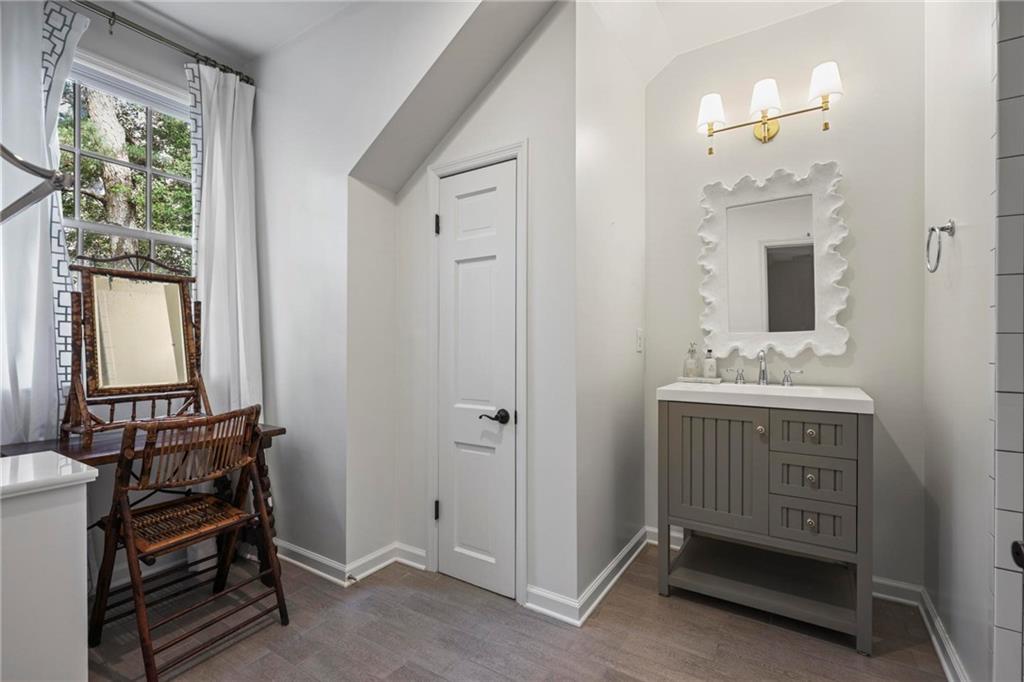 3251 Pinestream Road NW