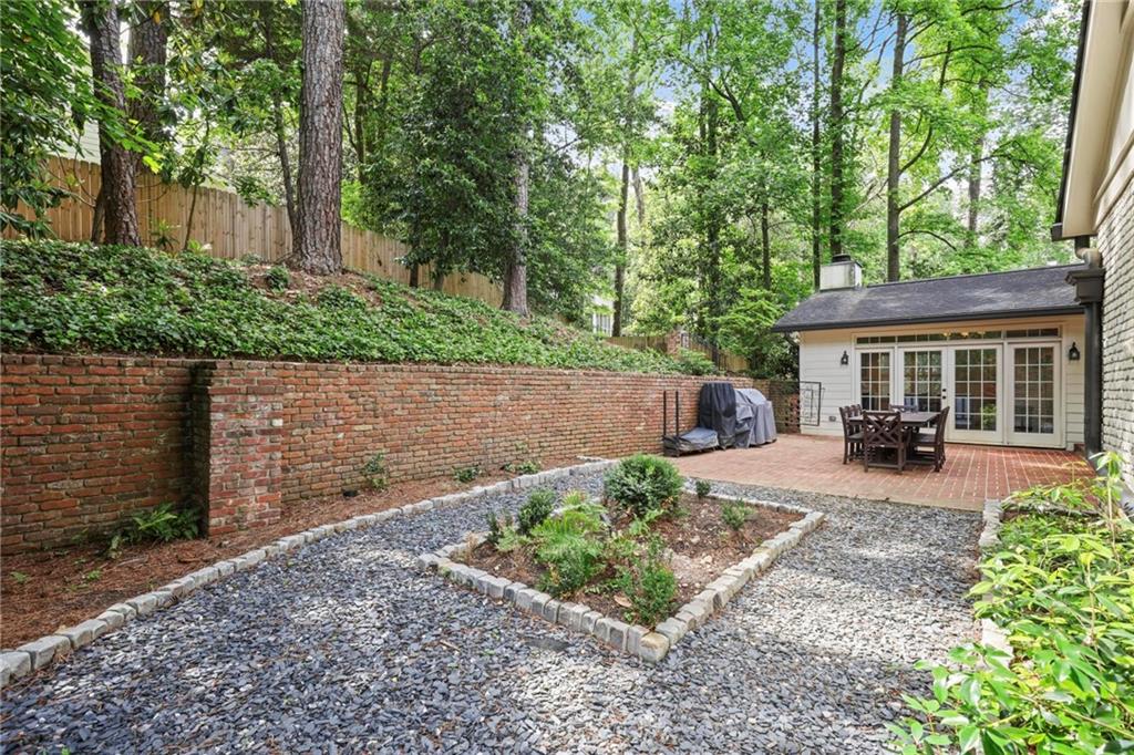 3251 Pinestream Road NW