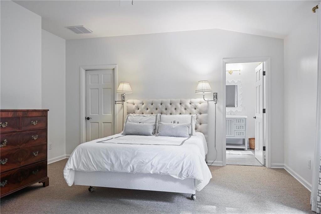 3251 Pinestream Road NW