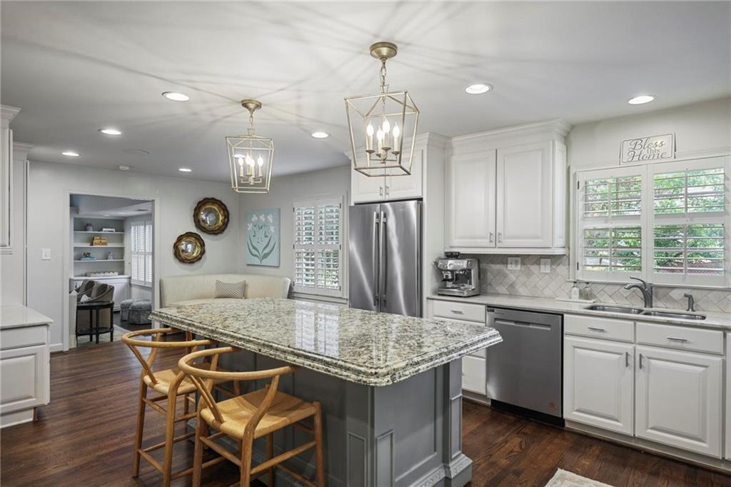 3251 Pinestream Road NW