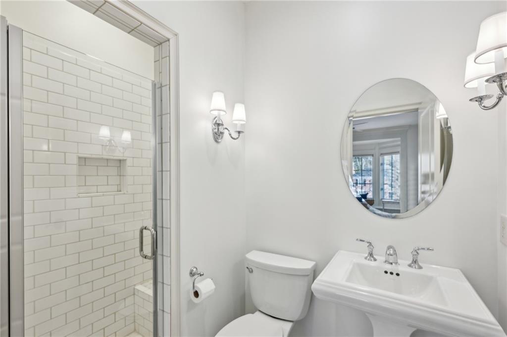 1031 Eulalia Road NE