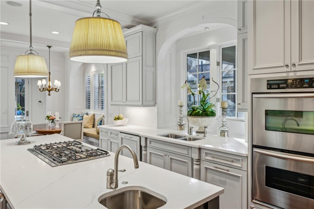 1031 Eulalia Road NE