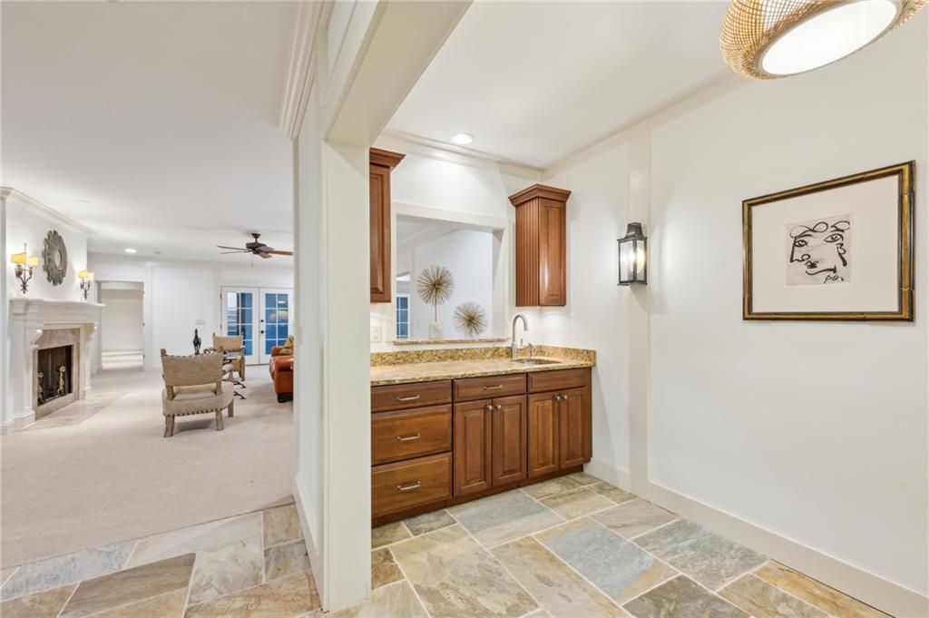 1031 Eulalia Road NE