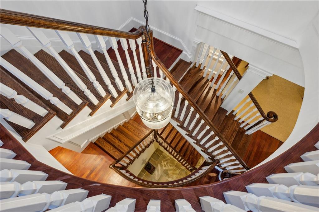 1031 Eulalia Road NE