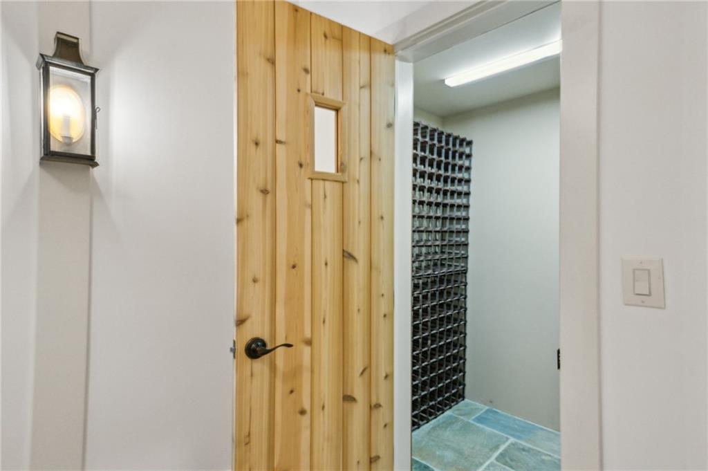 1031 Eulalia Road NE