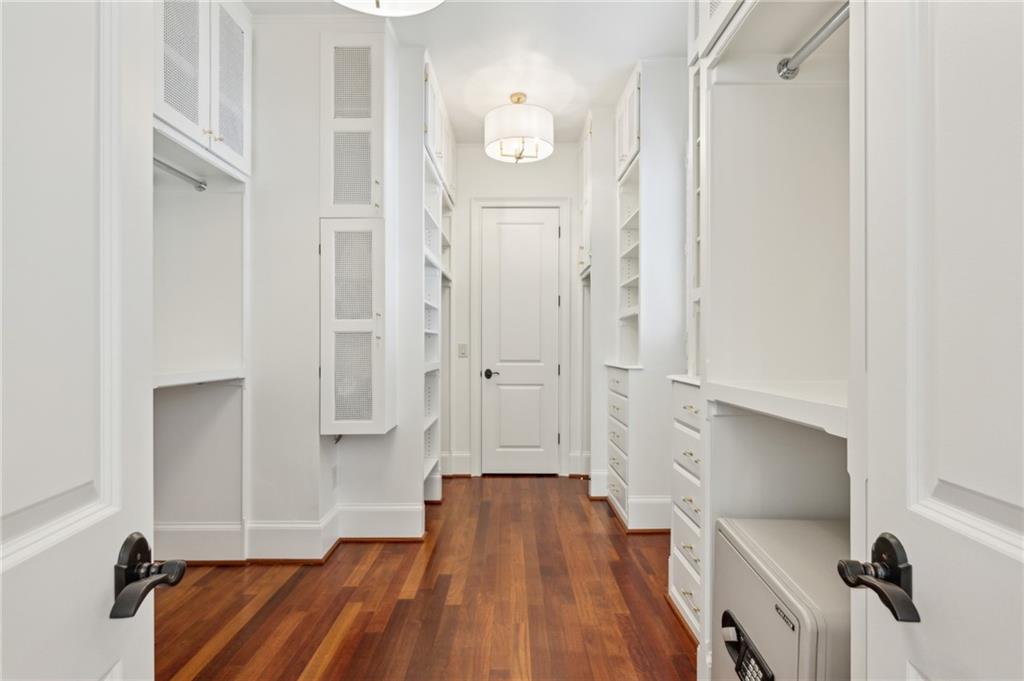 1031 Eulalia Road NE