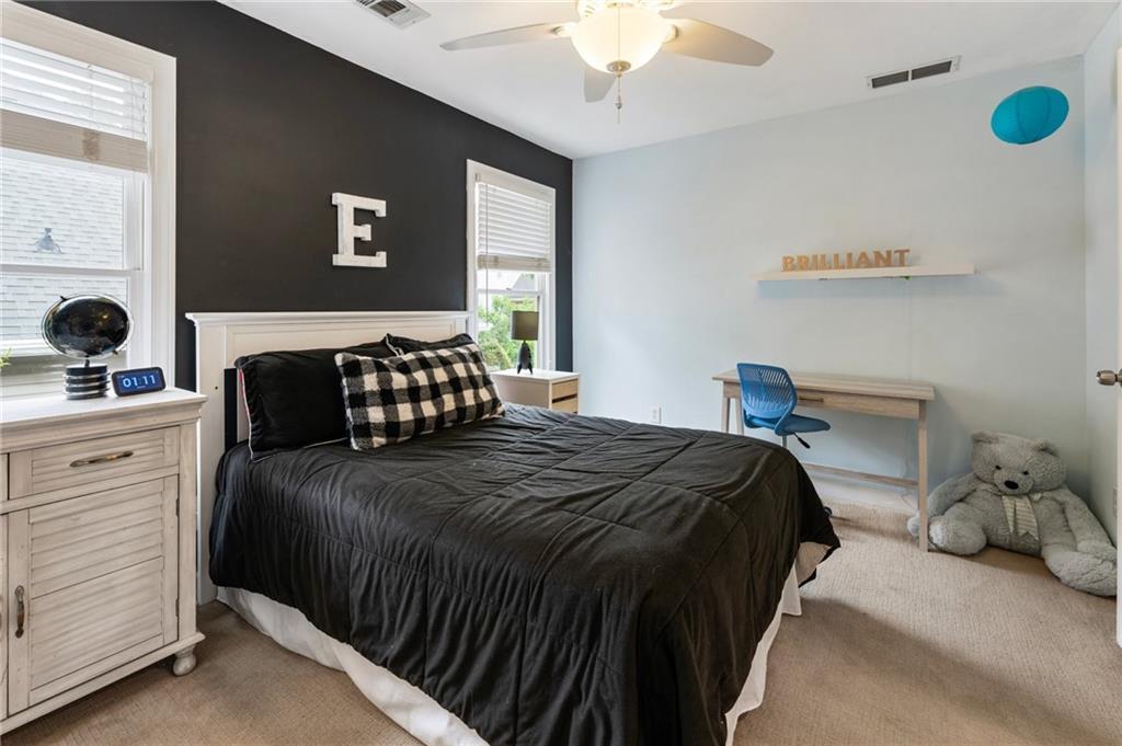 1450 Crescent Walk