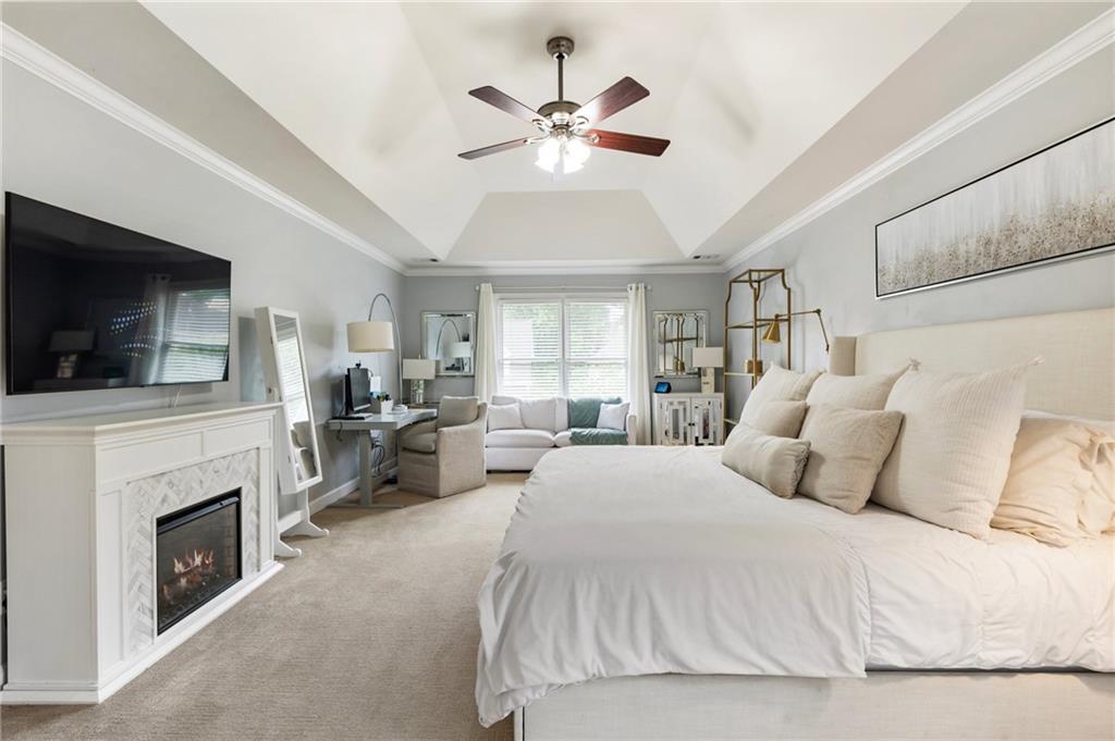 1450 Crescent Walk