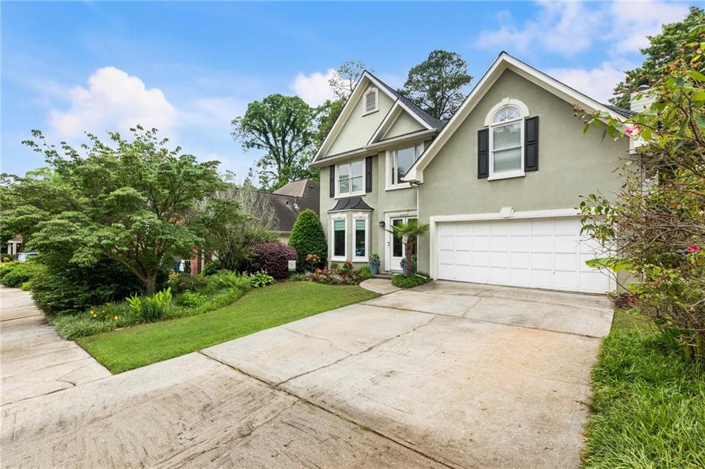 1450 Crescent Walk