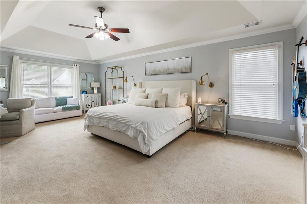 1450 Crescent Walk
