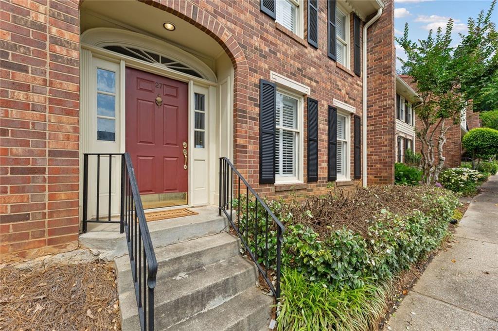 27 Jefferson Hill Place NE