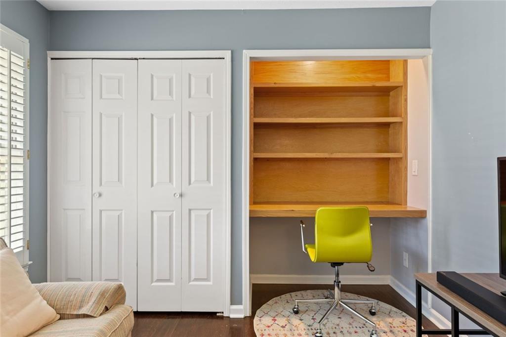 27 Jefferson Hill Place NE