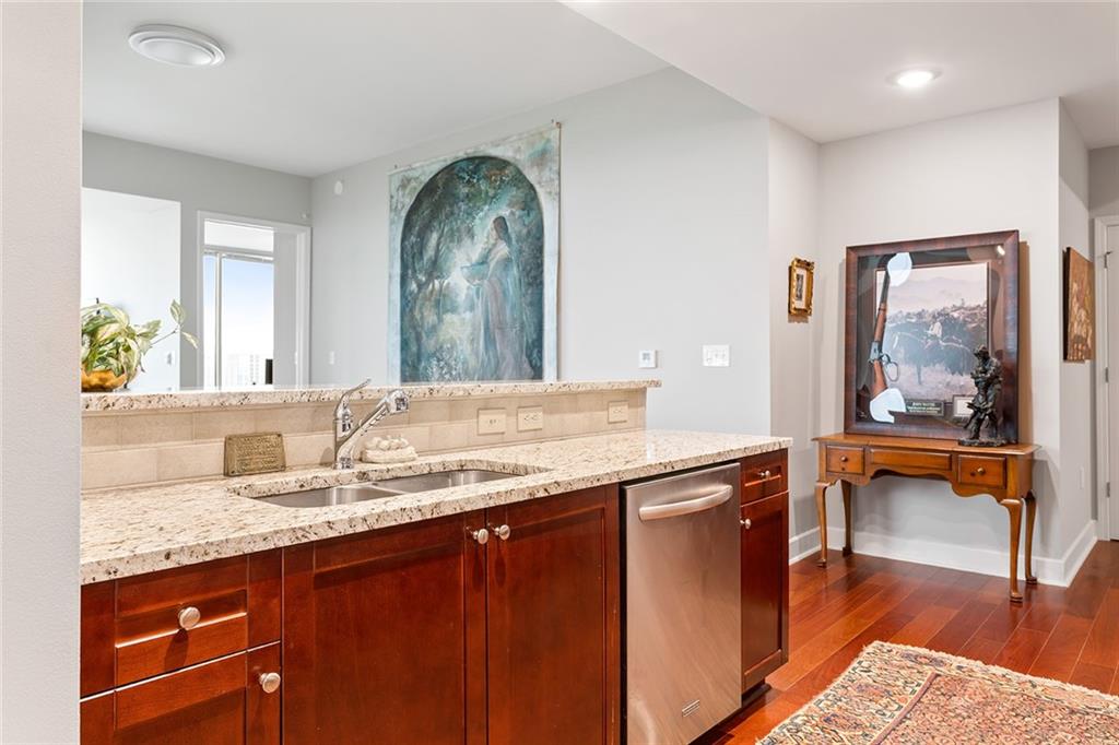 2795 Peachtree Road NE Unit 2101