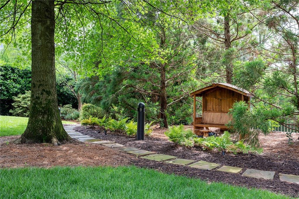 2795 Peachtree Road NE Unit 2101