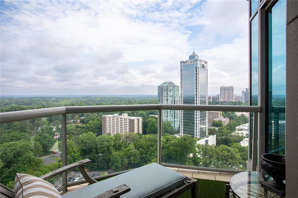 2795 Peachtree Road NE Unit 2101