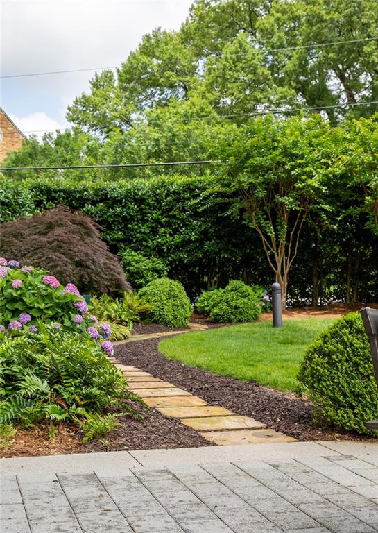 2795 Peachtree Road NE Unit 2101