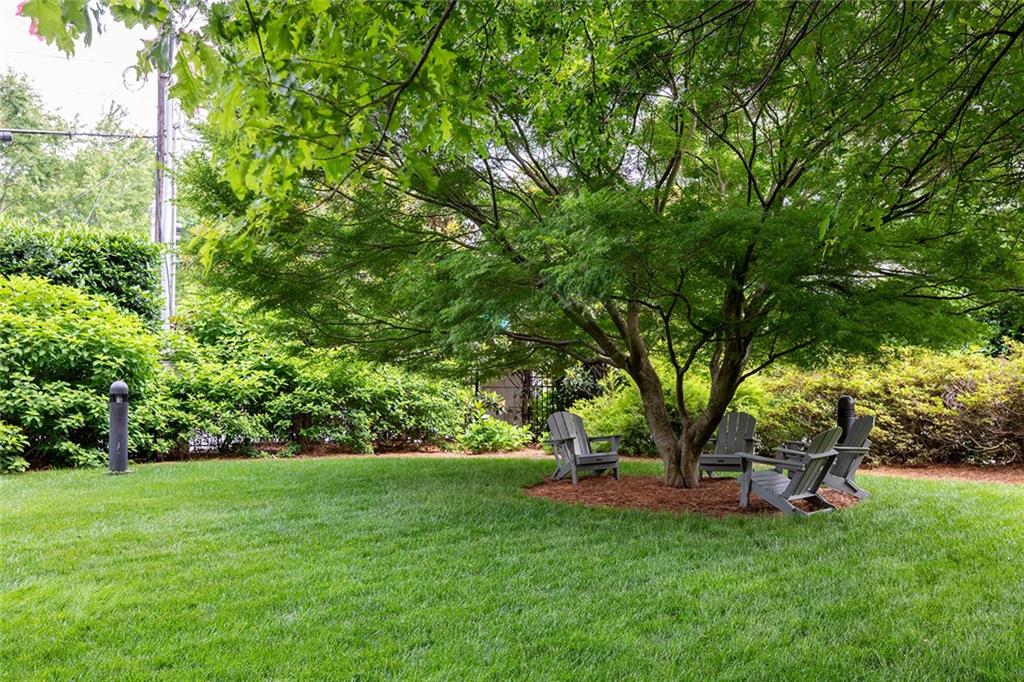 2795 Peachtree Road NE Unit 2101