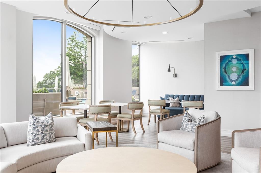 2795 Peachtree Road NE Unit 2101