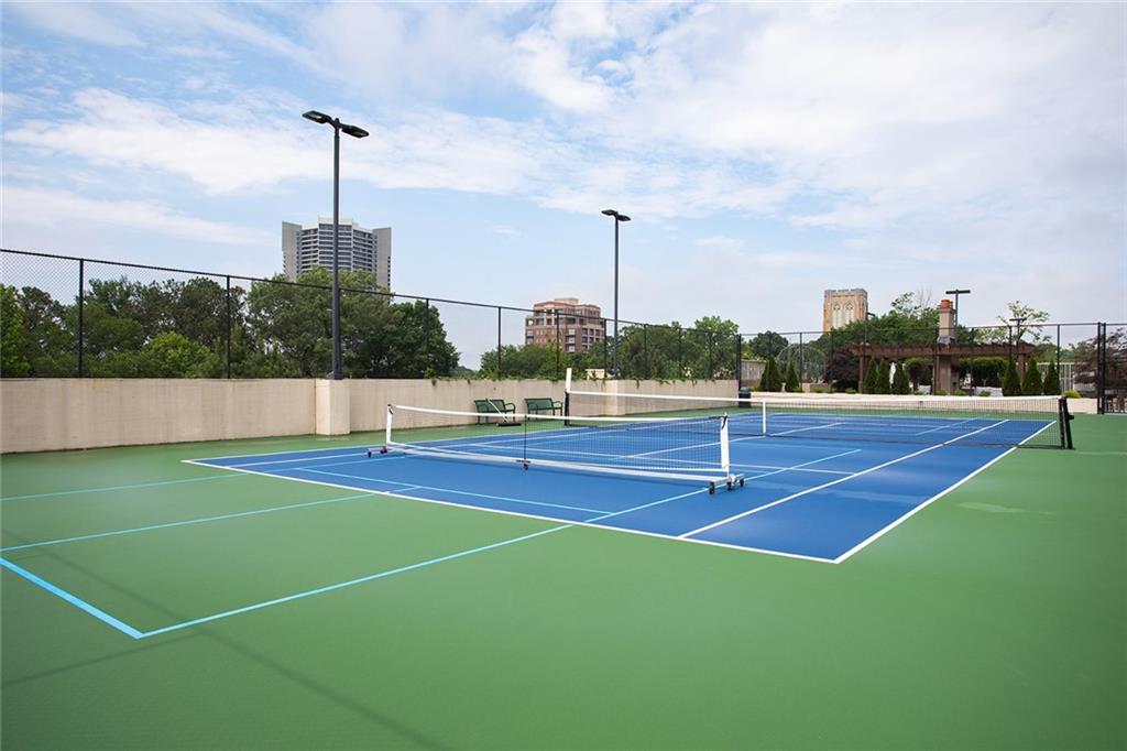 2795 Peachtree Road NE Unit 2101