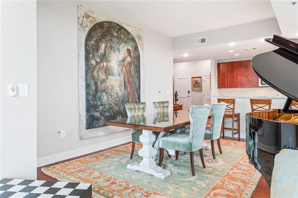 2795 Peachtree Road NE Unit 2101