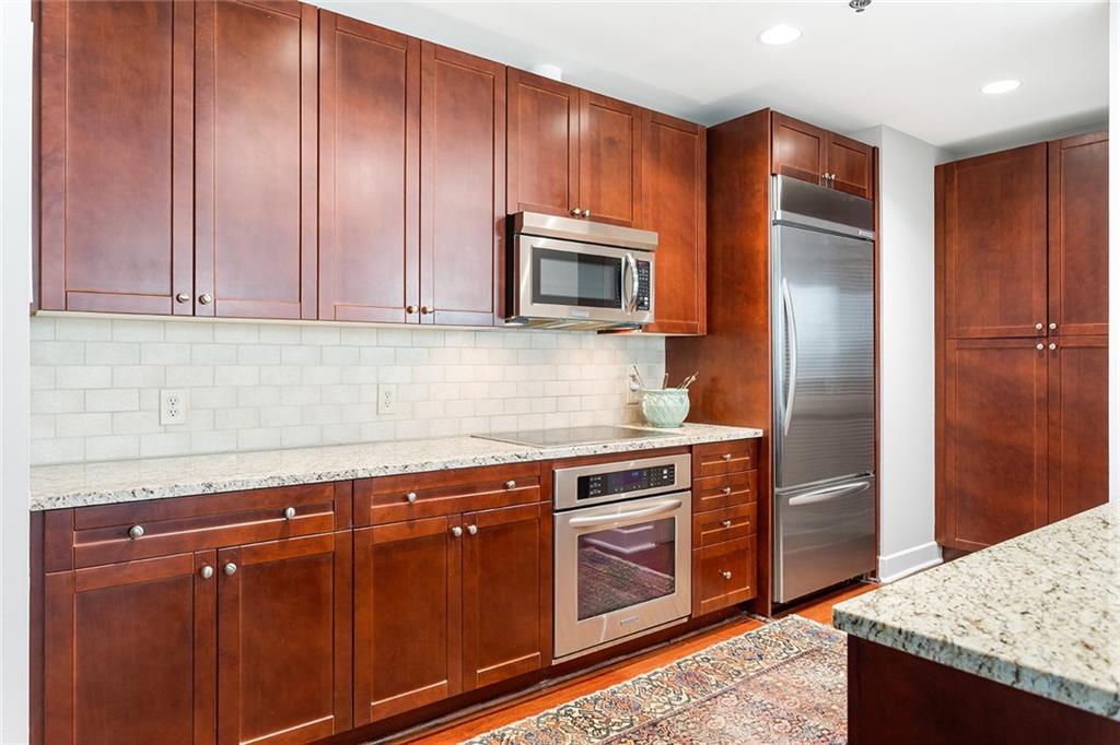 2795 Peachtree Road NE Unit 2101