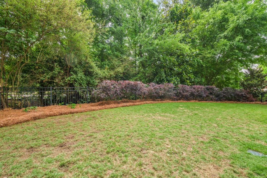 2700 Vinings Orchard Circle