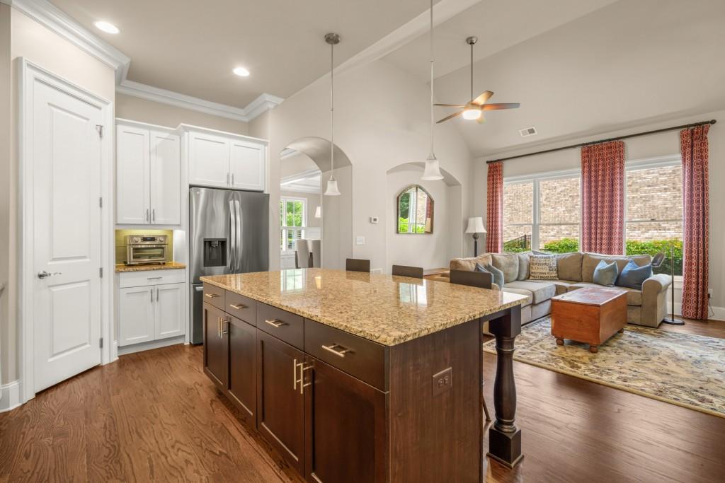 2700 Vinings Orchard Circle