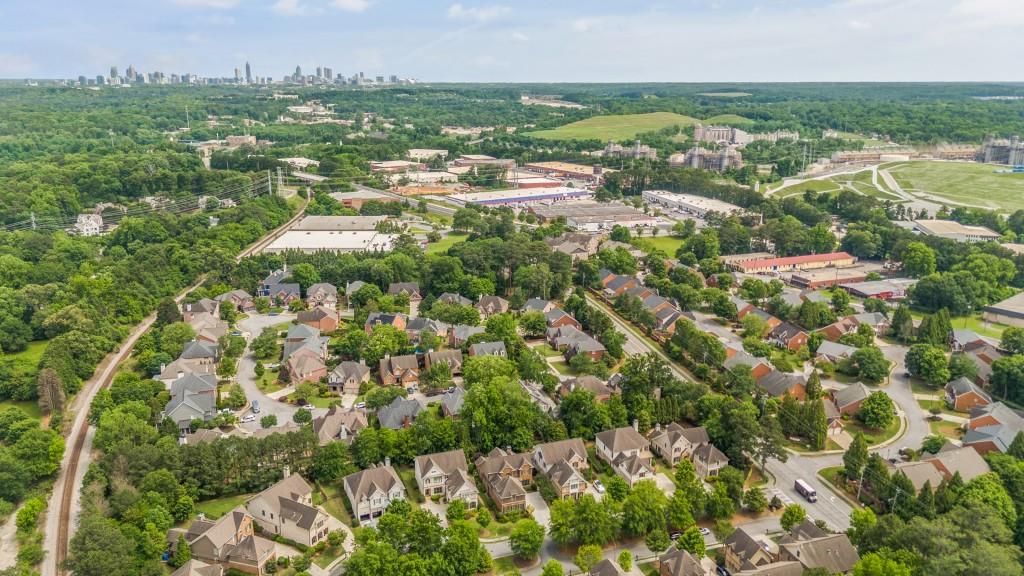 2700 Vinings Orchard Circle