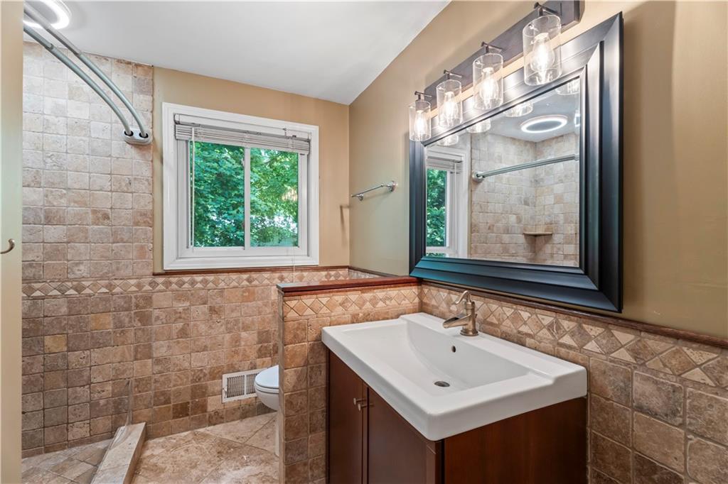 23 Hunting Creek Drive