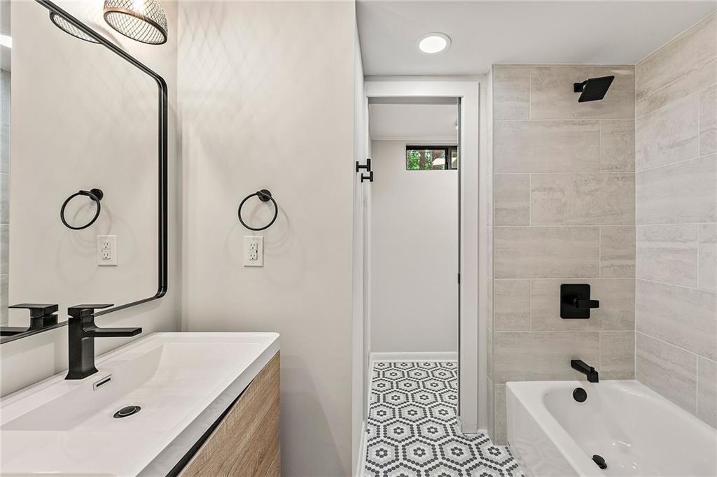 3430 Rocky Springs Court