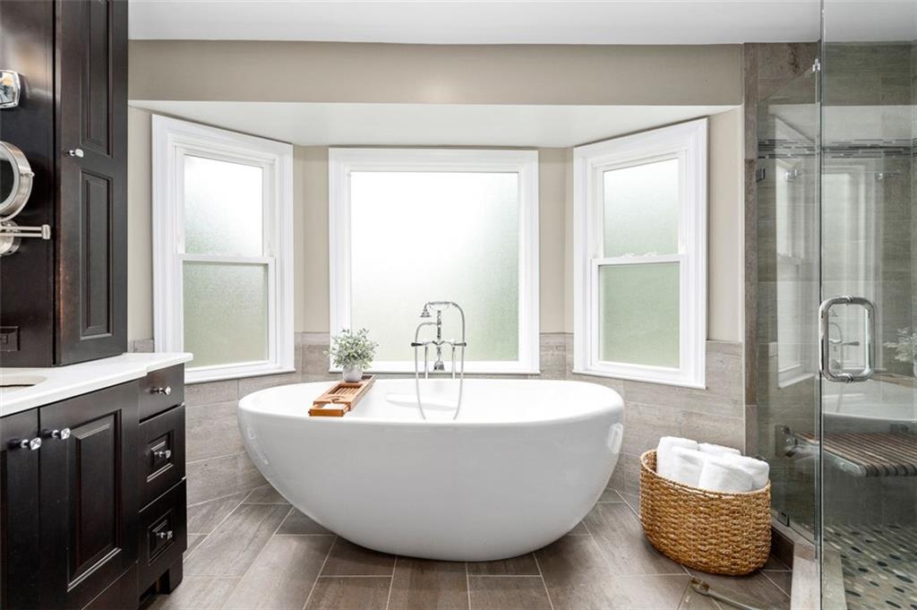 3710 Robinson Walk Court