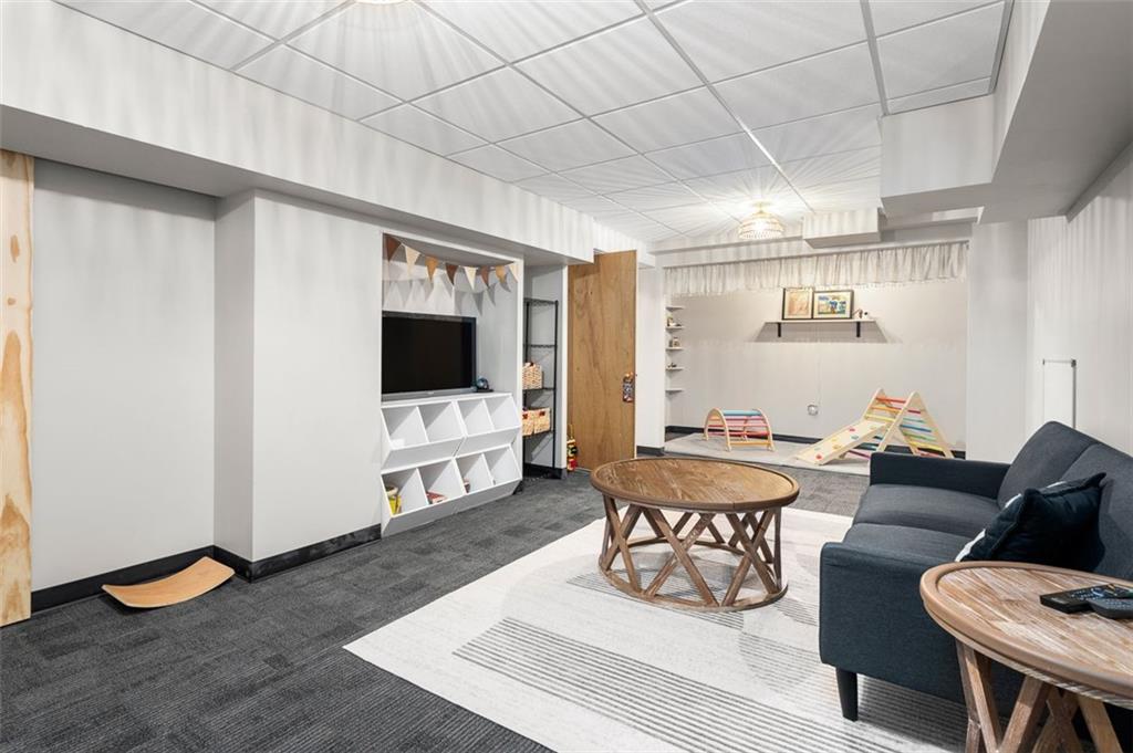 3710 Robinson Walk Court