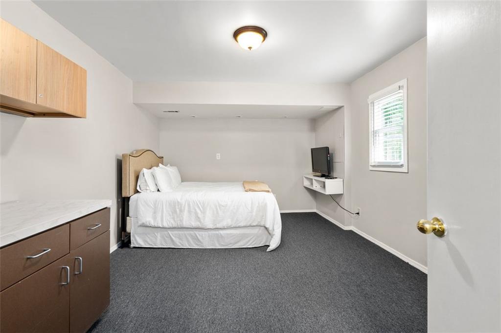 3710 Robinson Walk Court