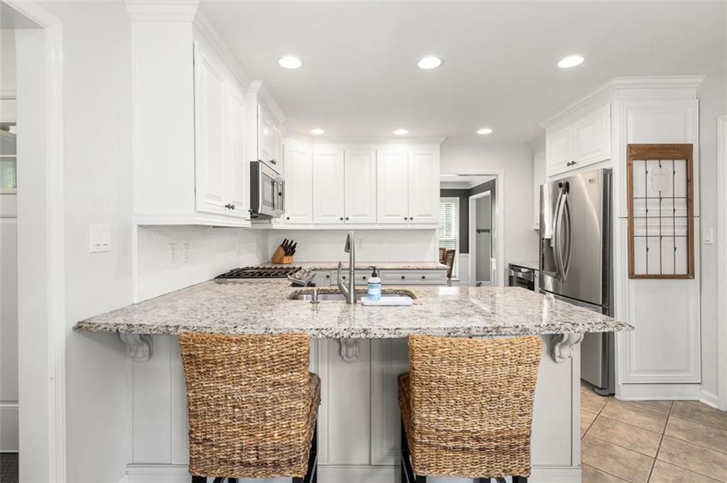 3710 Robinson Walk Court