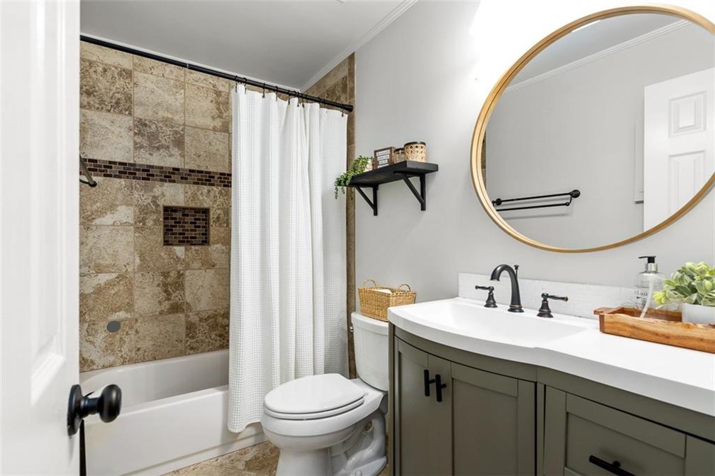 3710 Robinson Walk Court