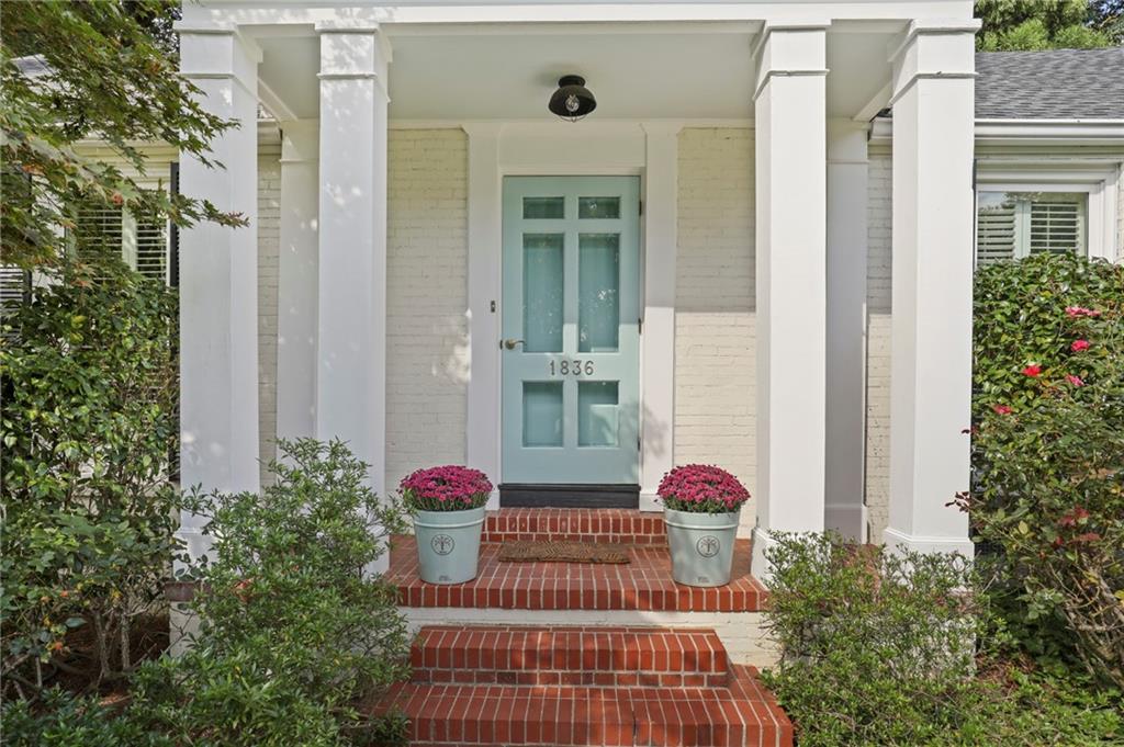 1836 Colland Drive NW