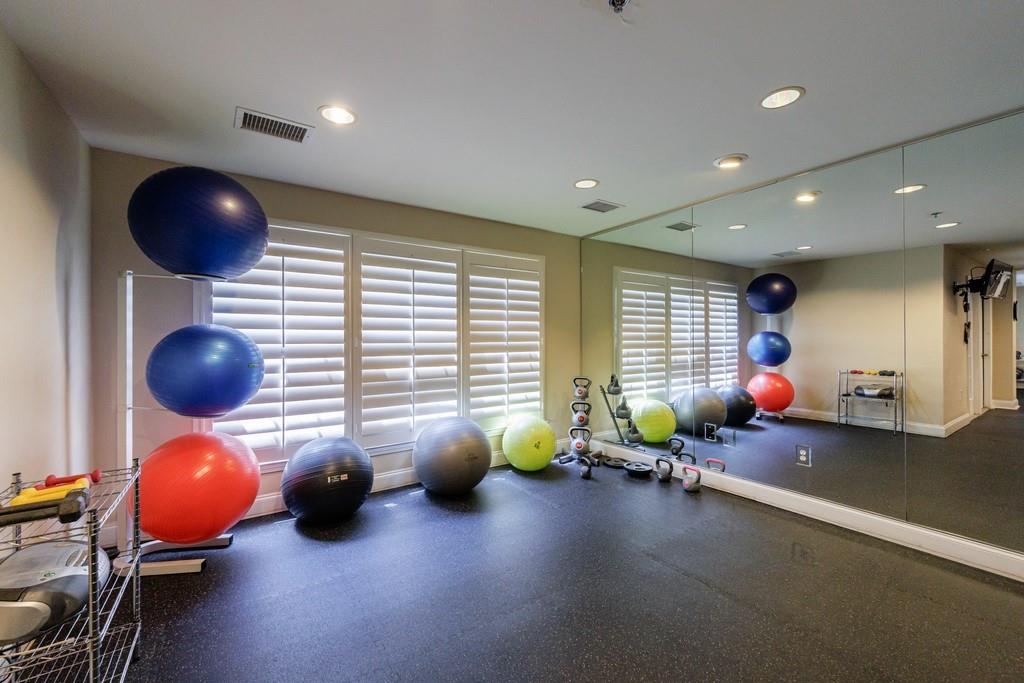 50 BISCAYNE Drive NW Unit 4110