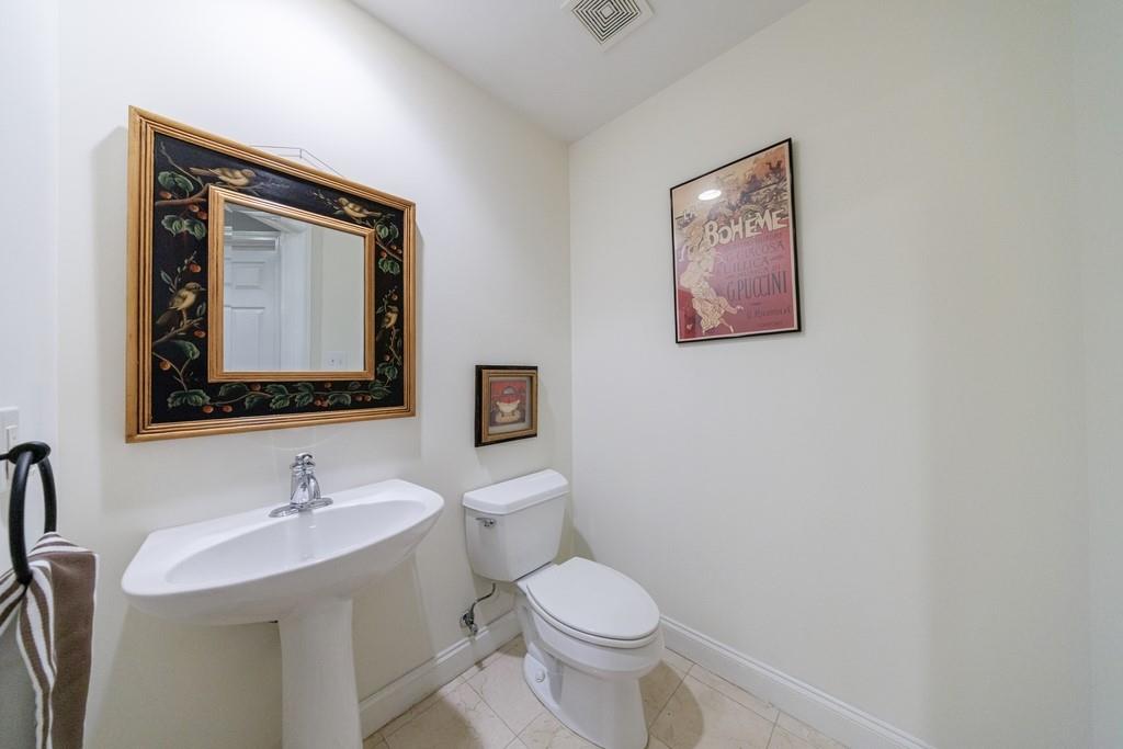 50 BISCAYNE Drive NW Unit 4110