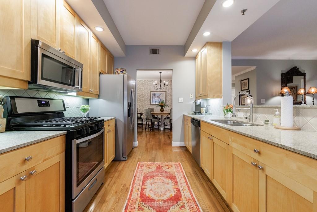 50 BISCAYNE Drive NW Unit 4110