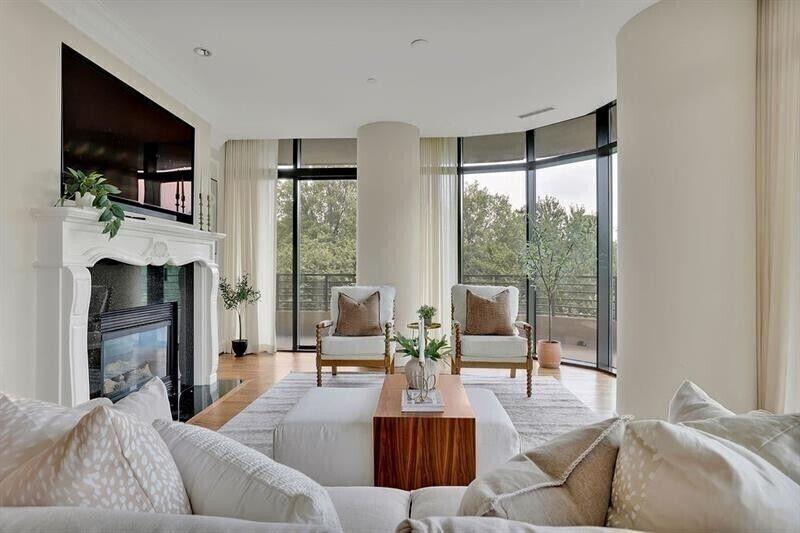 750 Park Avenue NE Unit 6E