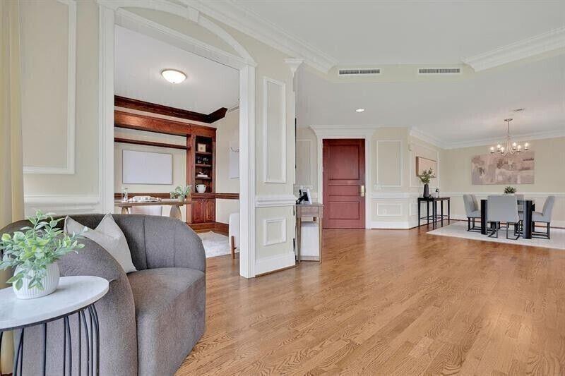 750 Park Avenue NE Unit 6E